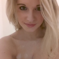 Jess Davies Bath Tub Selfies