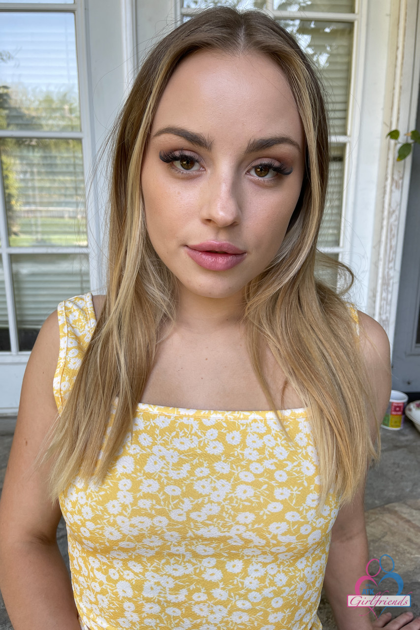 Anna Claire Clouds Sexy Blonde ATK Girlfriends pic