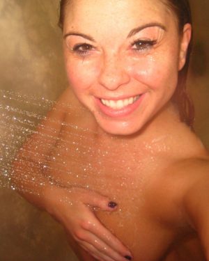 Kari Sweets Naked Shower
