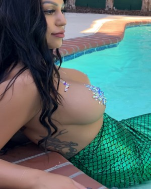 Briana Lee Sexy Mermaid 12