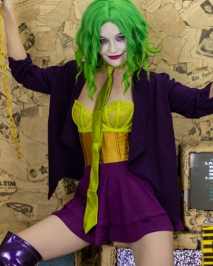 Emily Bloom Joker 1