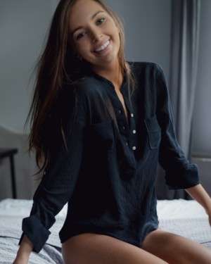Jenna Loren Bed Model This Year Model